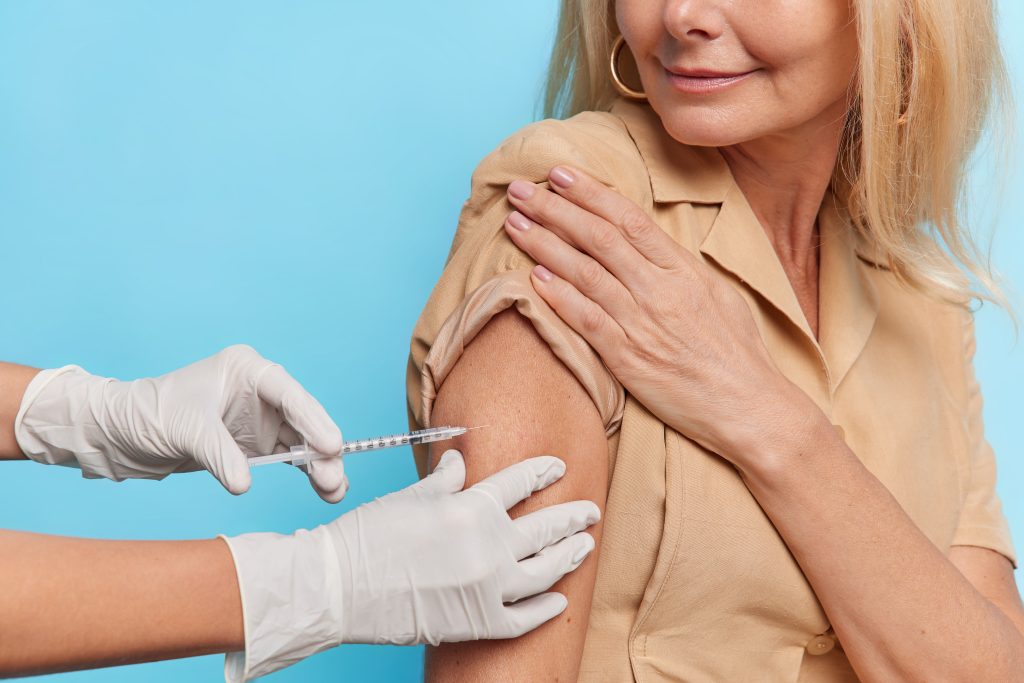 Mulheres adultas podem tomar a vacina contra o HPV?